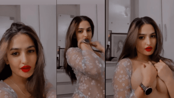 Image of Wealthy Girl Flashing Her Boobs to Boyfriend-Linkdebhai2.in