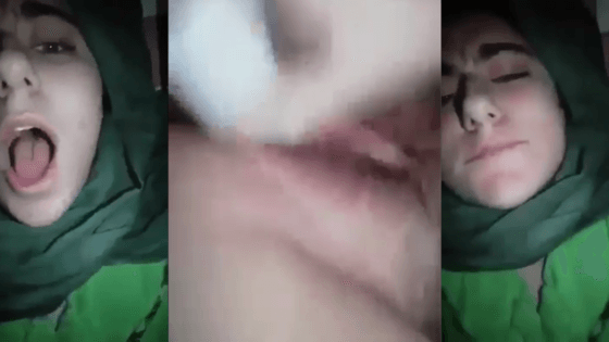 Image of Seductive Kashmiri Hijabi Moaning and Cumming-Linkdebhai2.in