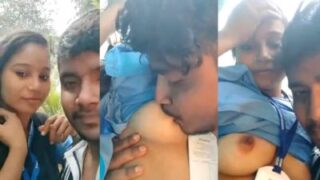 Image of College Babe's Outdoor Boobs Sucking in Leaked MMS-LinkDeBhai2.in