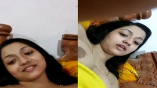 Image of Seductive Girlfriend's Intimate Call Exposed in Viral Nude MMS-LinkDeBhai2.in
