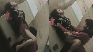 Image of Teacher's Classroom Affair Caught on MMS Tape-LinkDeBhai2.in